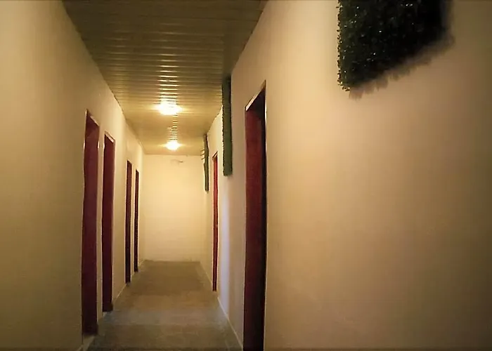 B N T Hotel